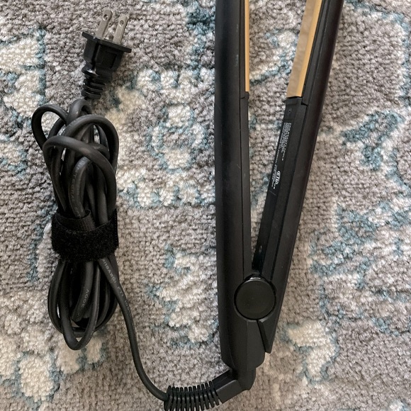 HerStyle Hair Straightener - Picture 3 of 4